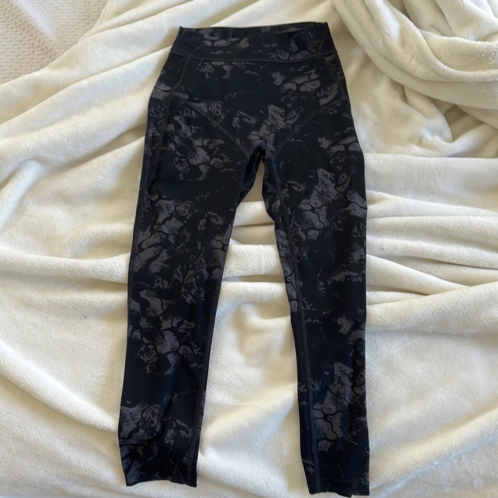 KK fit x Gymshark limited edition collaboration leggings